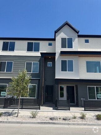 Building Photo - 1113 W 440 S