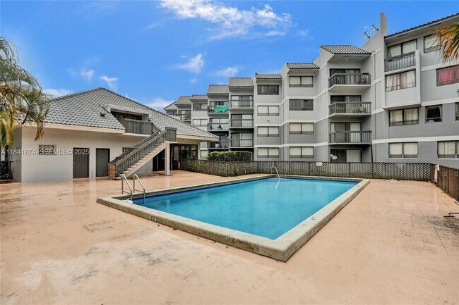 Foto del edificio - 1850 N Congress Ave