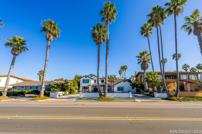 Foto del edificio - 1153 Sunset Cliffs Blvd