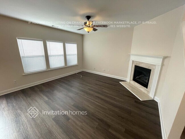 Building Photo - 2415 Harwood Hills Ln