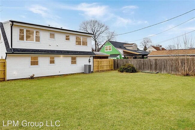 Foto del edificio - 5 br, 3 bath House - 1228 W Rosemont Drive