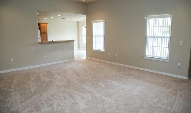Building Photo - 2105 Reese Dr