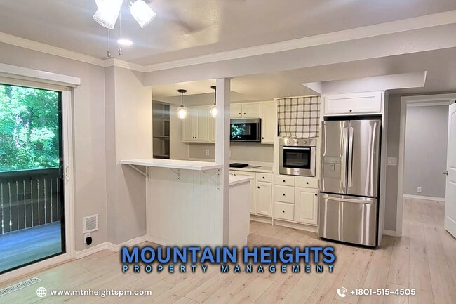 Building Photo - 6841 Countrywoods Cir