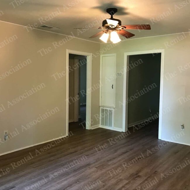 Building Photo - 208 Tennessee St