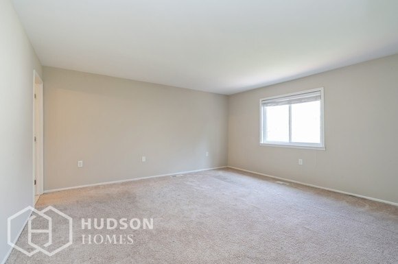 Foto del edificio - NOW AVAILABLE! 8 Essex Ln, Ewing, NJ, 08628