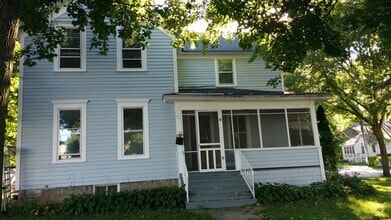 Building Photo - 417 S Cook St