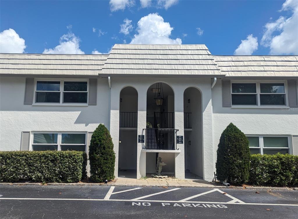 5800 Hollywood Blvd Unit 214, Sarasota, FL 34231 Condo for Rent in