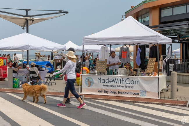 High Tide Makers & Artisan Market is the perfect destination for those looking to expand their wardrobe in Long Branch.