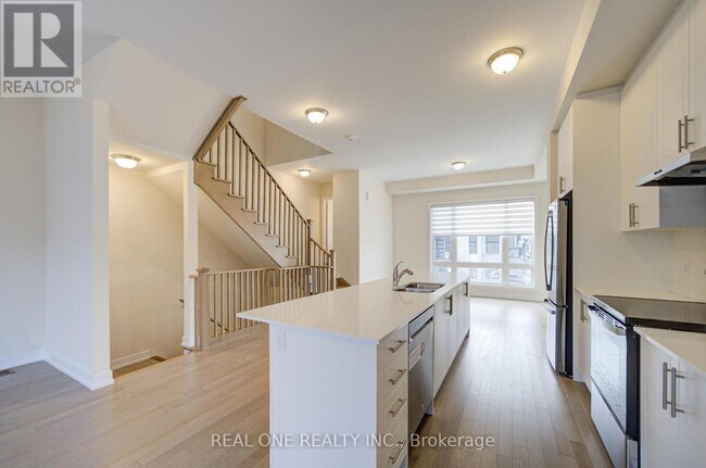 Building Photo - 3073 Welsman Gdns