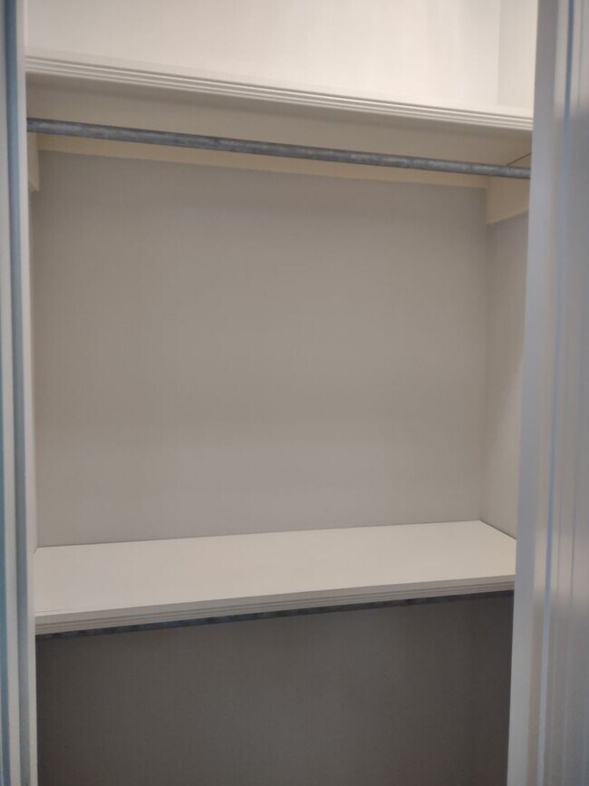 Building Photo - N State St. 3518-3526 (duplex)