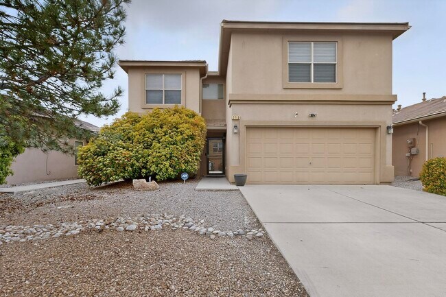 Building Photo - 2713 Violeta Cir SE