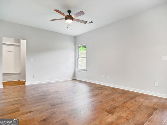 Foto del edificio - 92 Hidden Brook Trail
