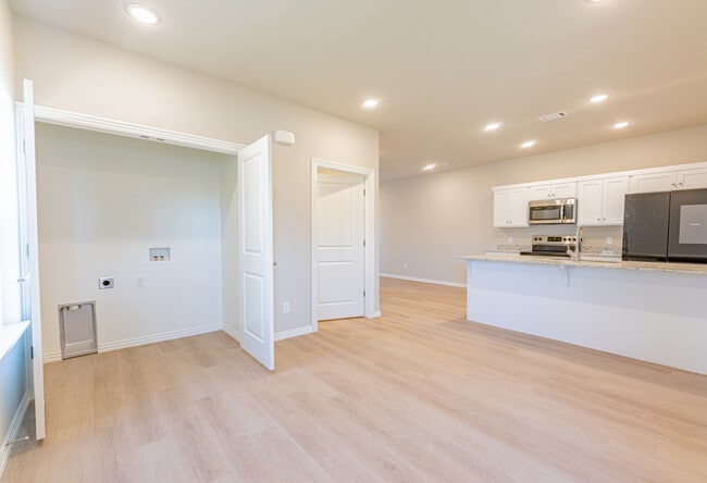 Foto del edificio - 1601 Casuarina Dr