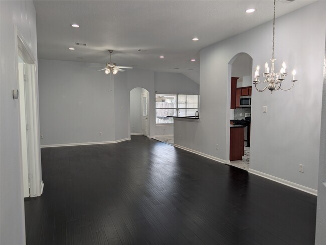 Building Photo - 13231 Babbitt St