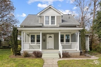 Building Photo - 3307 Kenmore Dr