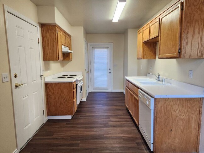 Foto del edificio - 722 Spring Meadow Ct