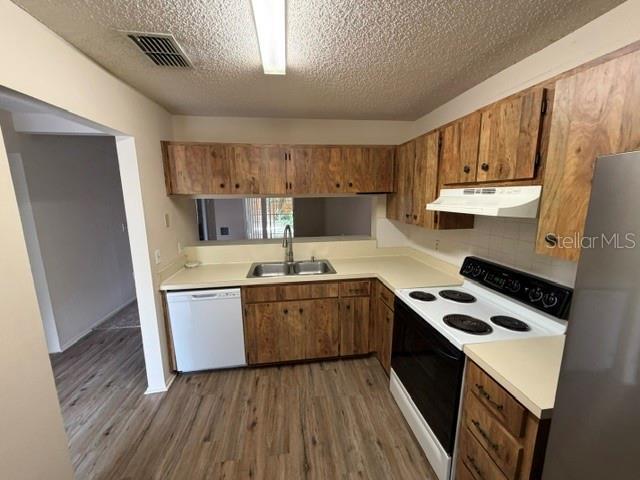 Building Photo - 1136 Dover Ct