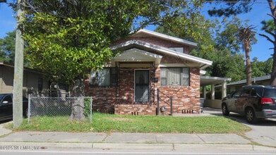 Building Photo - 1609 W 13th St