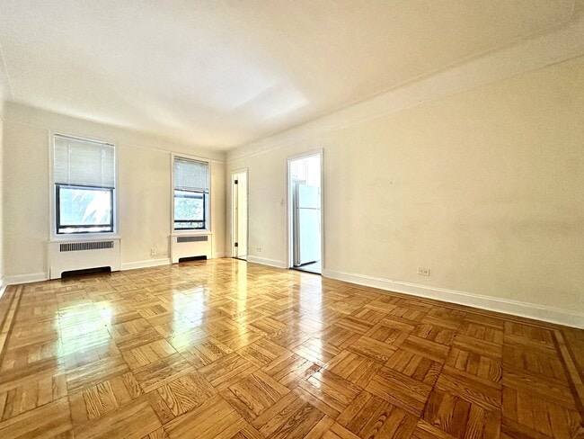 Building Photo - 615 W 172nd St