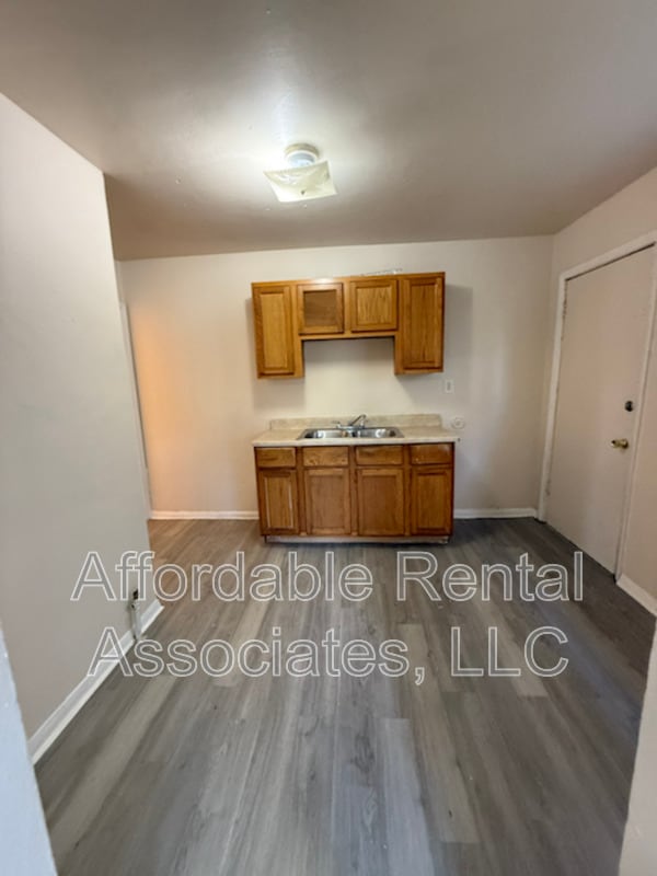 Foto del edificio - 2127A S 16th St