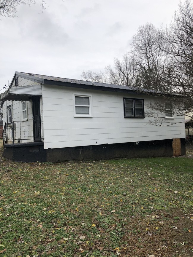 Building Photo - 3 bedroom in Chattanooga TN 37410