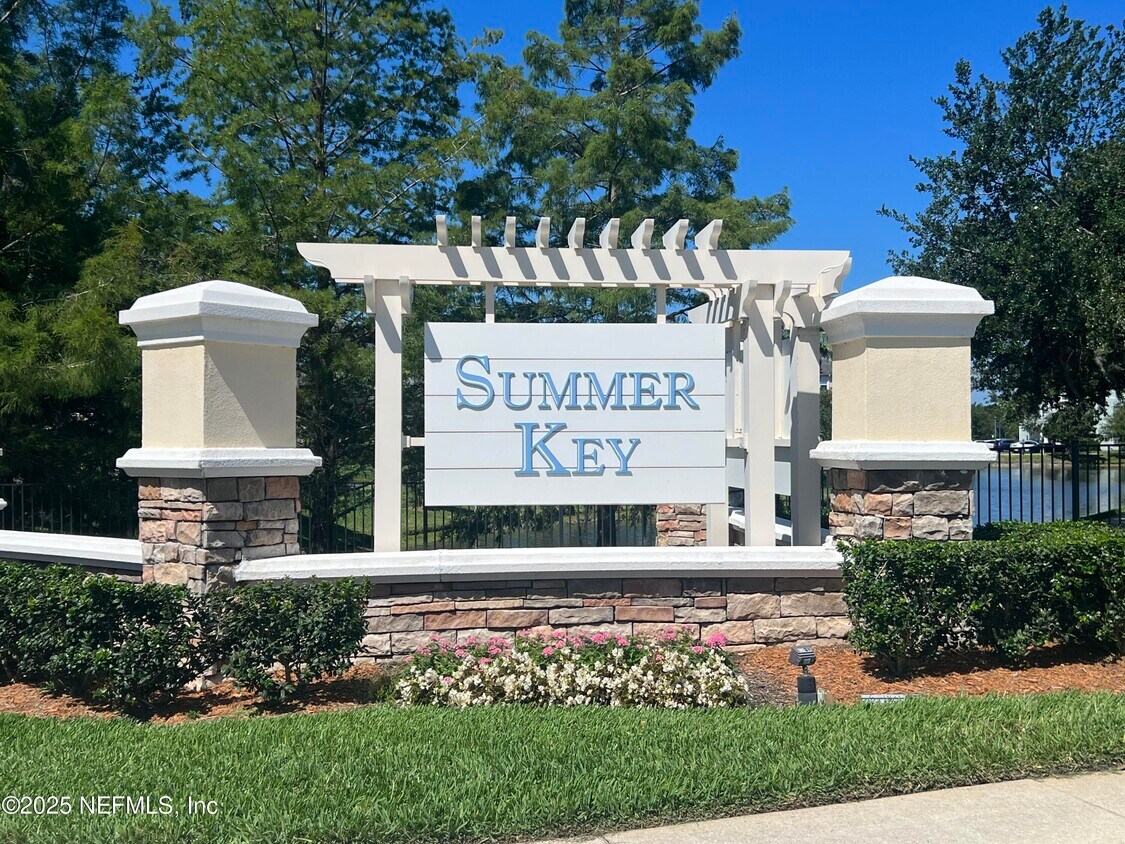 Foto principal - 4990 Key Lime Dr