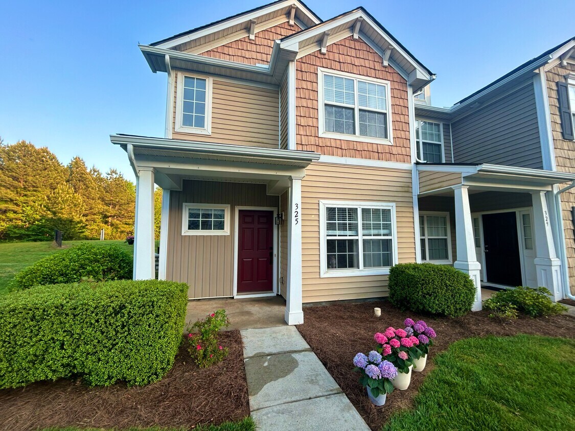 Foto principal - 325 Hancock Union Ln