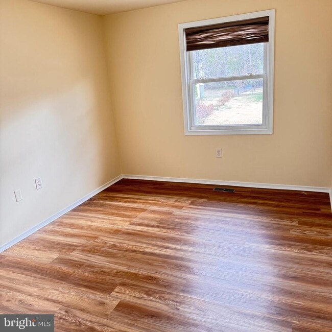 Building Photo - 820 Barkley Dr