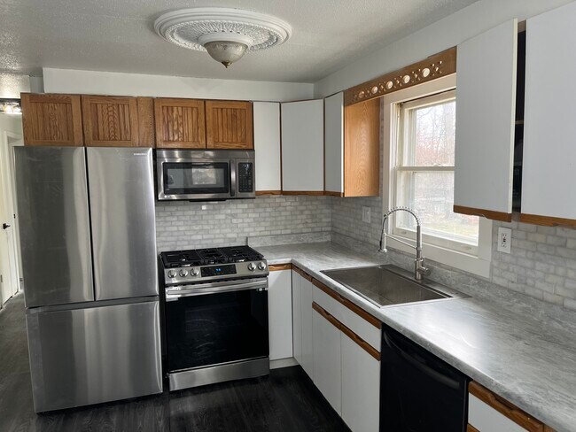 Foto del edificio - 809 Trumbull Dr