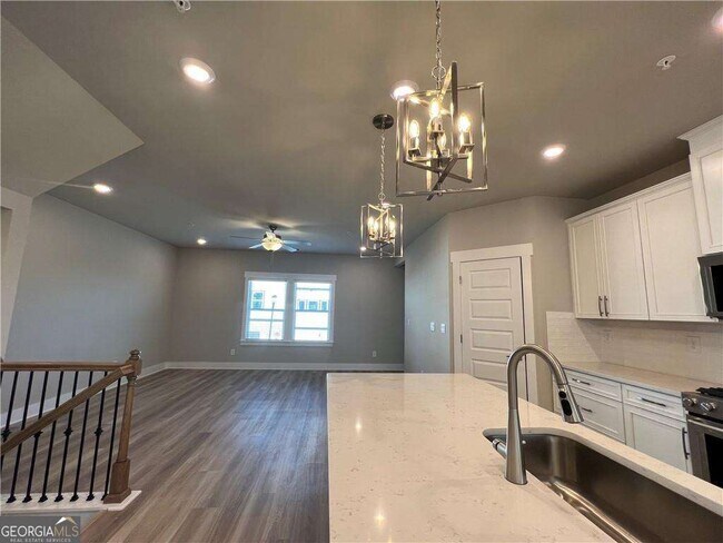 Foto del edificio - 1061 Knoxboro Ln