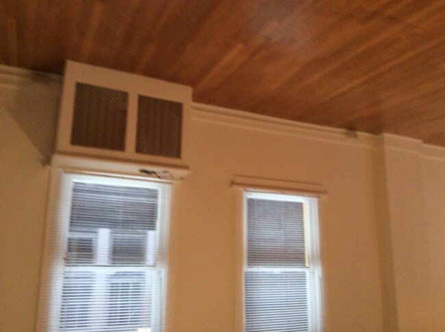 Foto del edificio - 100 Biddle Ave