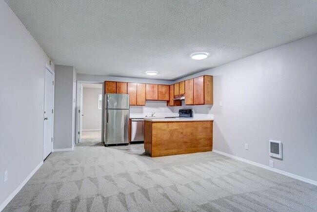 Foto del edificio - Super spacious 2 bedroom unit in the perfe...