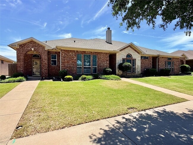Photo - 1506 Poinsettia Blvd Townhome