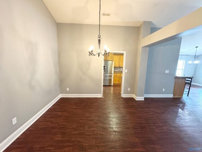 Building Photo - 105 Oak Shade Dr