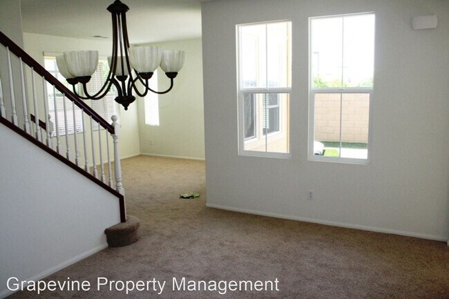 Building Photo - 4 br, 2.5 bath House - 31842 Domenoe Way