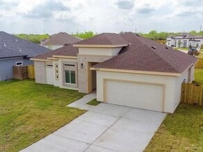 Building Photo - 20 Barbwire Ln