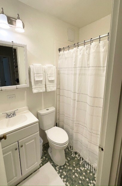 *Nota* El piso o el color pueden variar levemente ya que la foto es de una unidad idéntica en la planta baja. - 2176 W 15th Ct