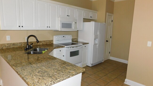 Building Photo - 2266 Blass Dr