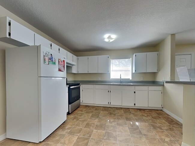 Foto del edificio - 3621 N 54th St