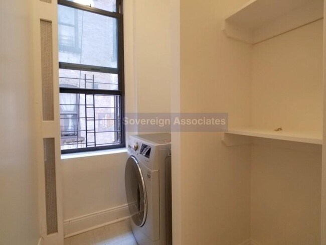 Building Photo - 515 West 168th Street