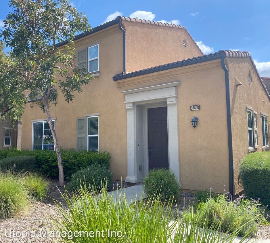 Primary Photo - 2 br, 2.5 bath House - 37409 Paseo Violeta