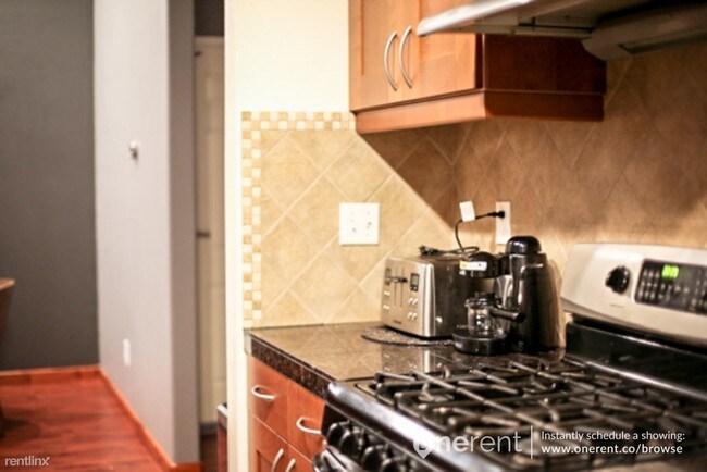 Foto del edificio - 425 Stoneridge Ln