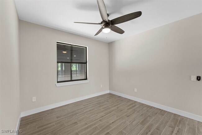 Building Photo - 16111 Carver Gardens Dr