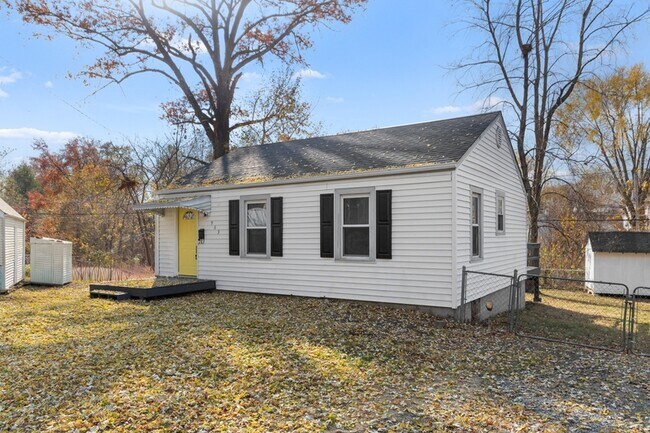 Foto del edificio - 963 Collier Pl