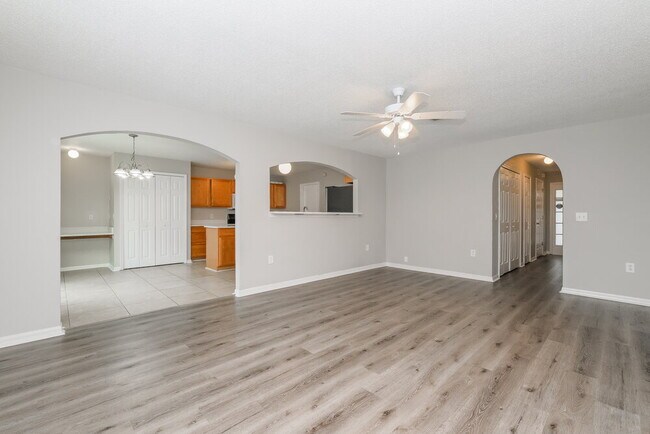 Foto del edificio - 6300 Tabogi Trail