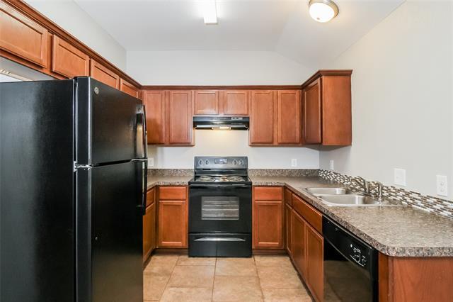 Foto del edificio - 3429 Heatherbend St