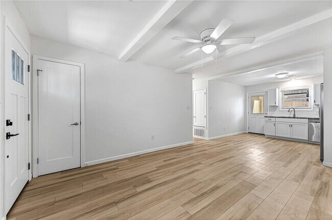 Foto del edificio - 14791 Dutchmans Dr