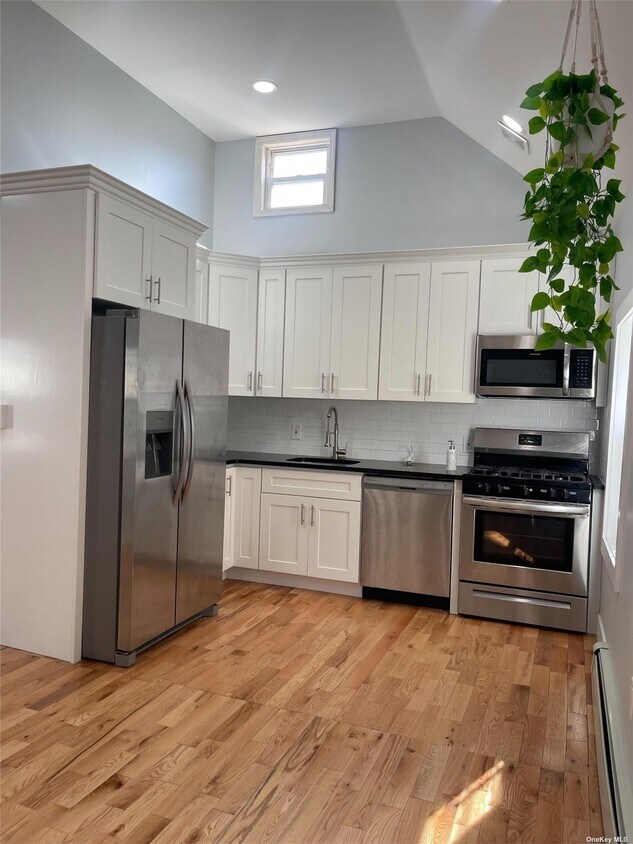 Foto principal - 305A Beach 88th St
