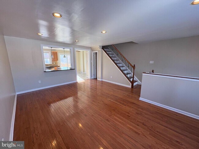 Foto del edificio - 3251 Morning Glory Rd