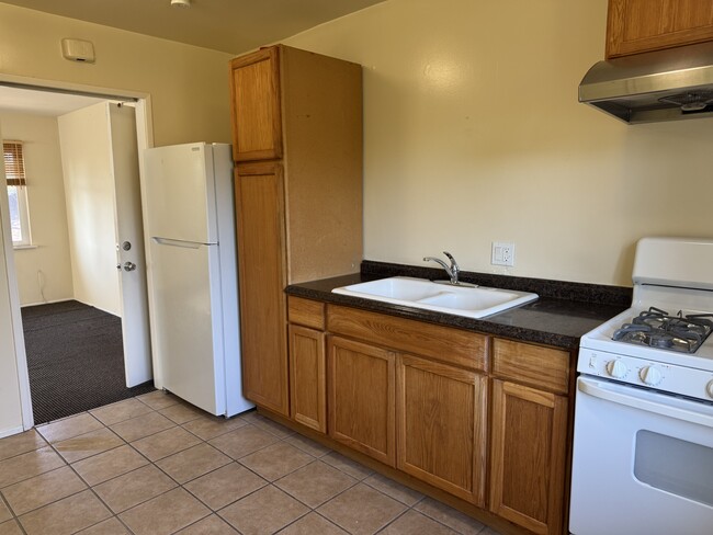 Building Photo - 5941 Camellia Ave